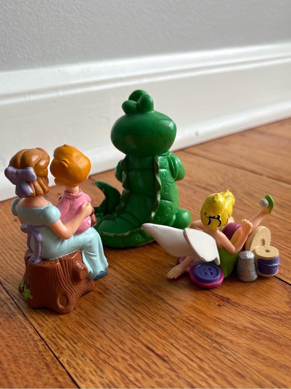 VINTAGE 90s Disney Store Lil Classics Peter Pan Figurine Set - Picture 5 of 6